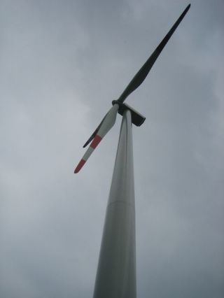 Bild 2 - Auf dem Windrad