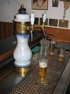 Bild 22 - Kegeltour 2004