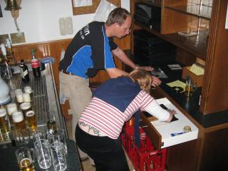 Bild 23 - Kegeltour 2004